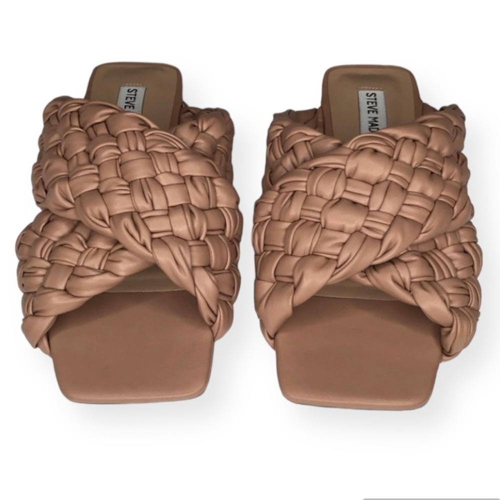 STEVE MADDEN Marina Slide Sandal in Light Brown.
